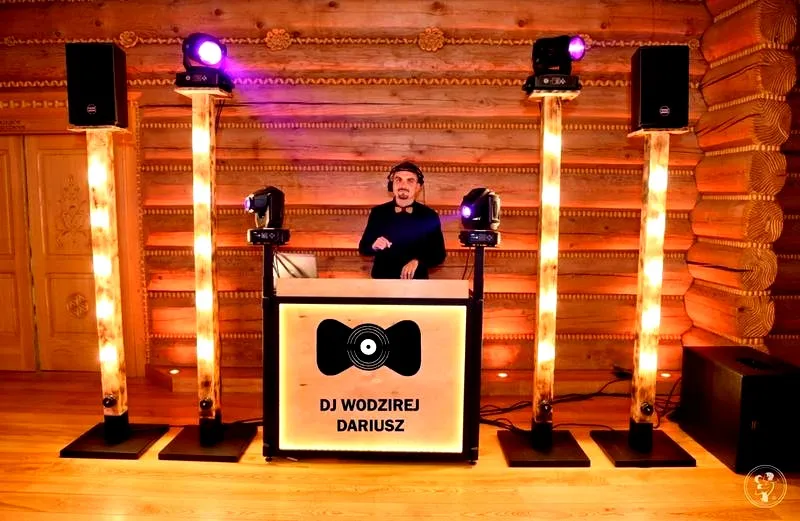 Ile zarabia dj w Polsce? Stawki za wesele, klub i imprezę