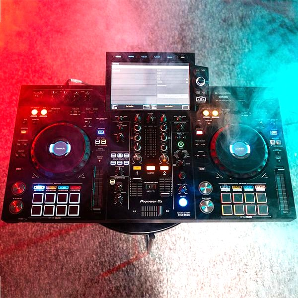 Jak podłączyć sprzęt DJ: prosty schemat połączeń i konfiguracji