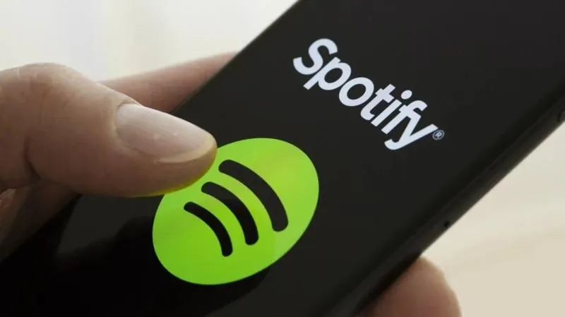 Jak słuchać muzyki z YouTube bez internetu? Legalne sposoby offline